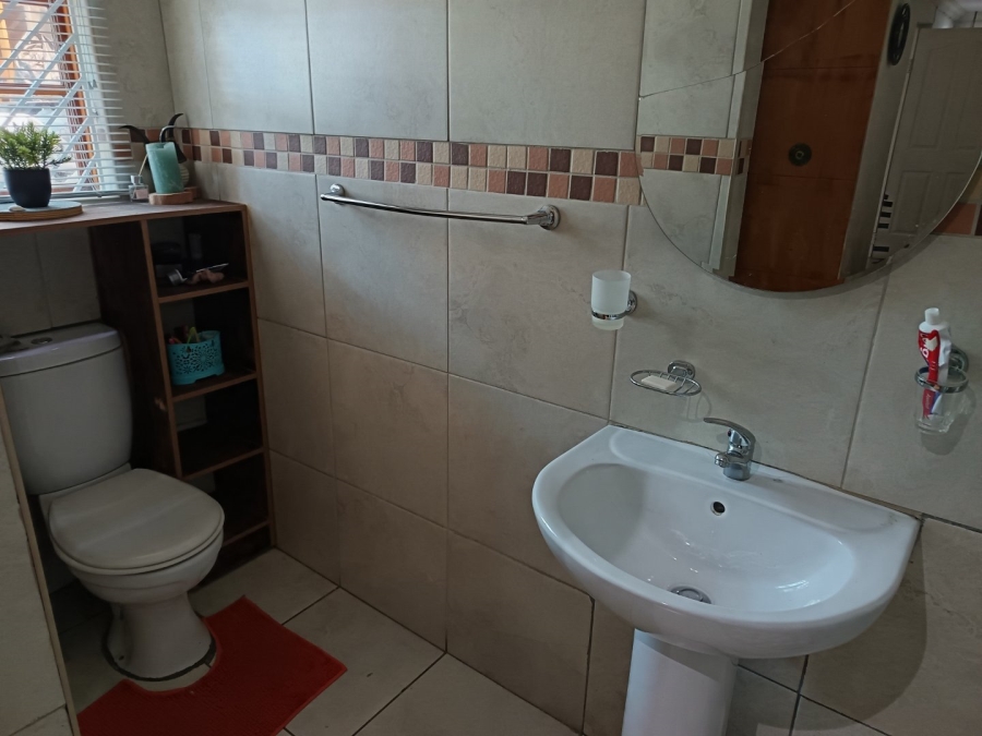 4 Bedroom Property for Sale in Portlands Western Cape